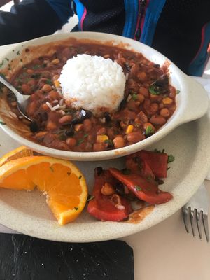 Veg chili mixed beans, April 7th 2019 at O Forno in Calheta