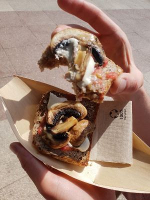 Funghi & Cashew Cream Cheeze Toast at Vegan & Raw in Mallorca
