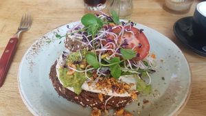 Sandwich hoummous at NomNom in Den Bosch