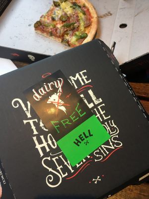 Pizza box at Hell Pizza in Queenstown