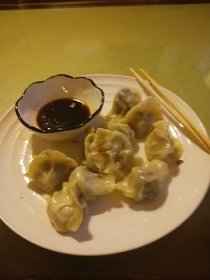  at Jù Cái Sù Diàn in Tibet