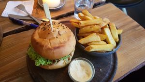 Bacon and cheese burger with normal potato fries at Souls in Copenhagen