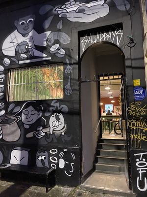 Töfu representar.  at Salad Days in Sao Paulo