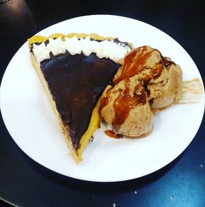 peanut and chocolate pie with chocolate ice cream at Salad Days in Sao Paulo