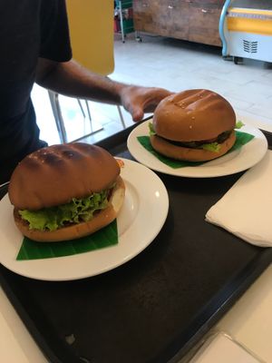 Burgers! at Healthy Farm - Tran Hung Dao District 1 in Ho Chi Minh City