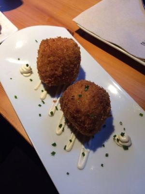 vegan bechamel croquettes at El Maderal in Barcelona