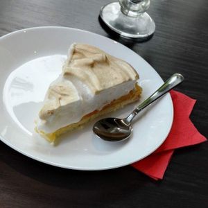 Vegan lemon meringue pie at Cafe & Bakery Mimosa in Tampere