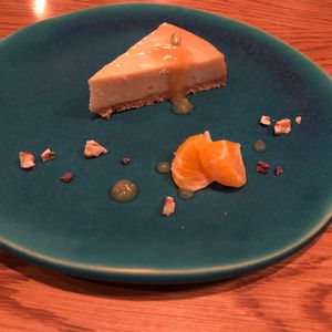 Lemon cheesecake at Ukishima Garden in Kyoto