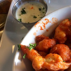 buffalo cauliflower at Paisley Vegan Kitchen in Cocoa