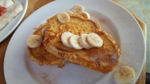French Toast 'a gauche' at Lefty's Fresh Food in Parksville