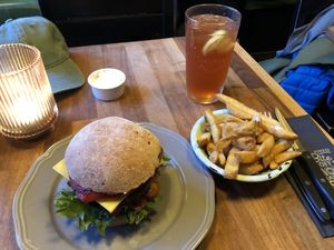 Berlin burger with Sweet Potato patty in a gluten-free bun, Vinegar Fries & medium Iced Tea  at Halifax Burgers - Larsbjornsstaede in Copenhagen