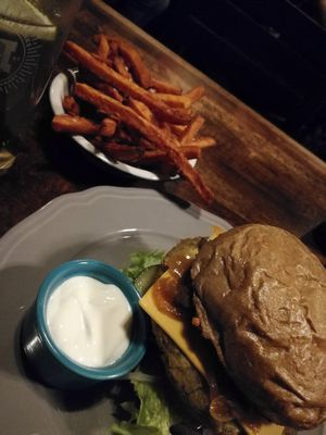 Pea berlin burger, vegn cheese and mayo, sweet potato fries at Halifax Burgers - Larsbjornsstaede in Copenhagen