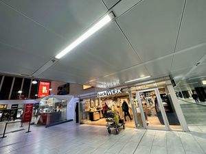 store front  at backWERK - Hauptbahnhof in Dusseldorf