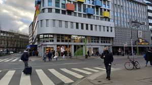 2nd backwerk in front of the hbf (konrad adenauer platz) at backWERK - Hauptbahnhof in Dusseldorf
