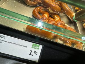 vegan pretzels at backWERK - Hauptbahnhof in Dusseldorf