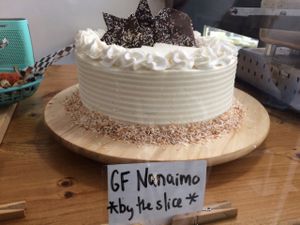 nanaimo cake at Little Jo Berry's in Ottawa