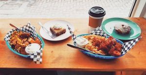 Vegan comfort food perfection ♡ at Little Jo Berry's in Ottawa