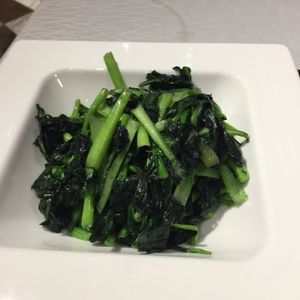 seasonal vegetables. the image in the menu were fresh leaves (and I had been craving fresh vegetables more than anything) but they came out like this. good, though.  at WUJIE 大蔬无界 in Nanjing