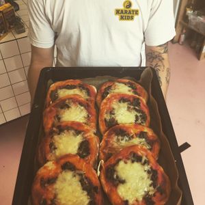 Vegan mini pizza in da hauz! at Bez Jaj in Poznan