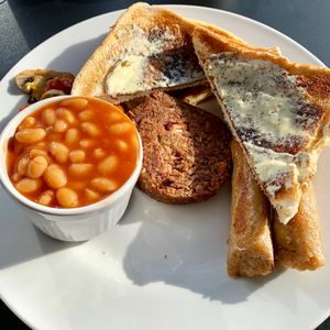 Vegan Scottish breakfast with haggis and sausage  at Breakfast Brunch and Lunch in Edinburgh