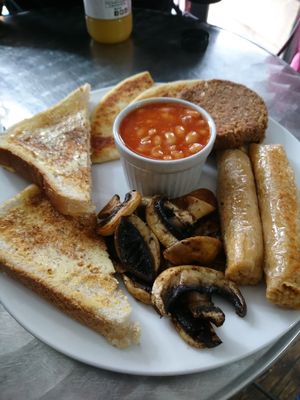 Dank vegan breakfast at Breakfast Brunch and Lunch in Edinburgh