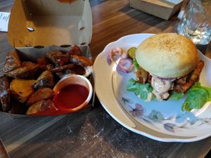 Also take away and delivery at Universum in Hannover