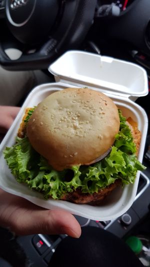 Chili-Burger at Universum in Hannover