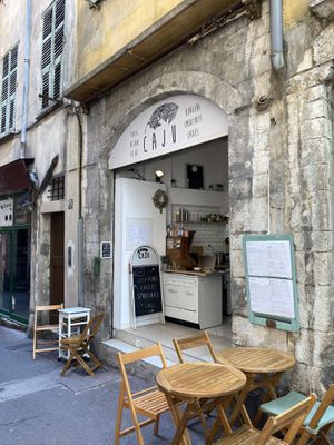 Front view   at Caju in Nice