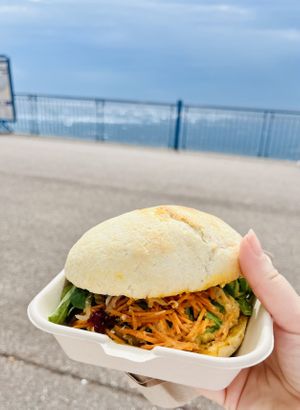 Front porch burger   at Caju in Nice