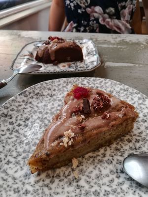 Banana   almond cake   at Caju in Nice