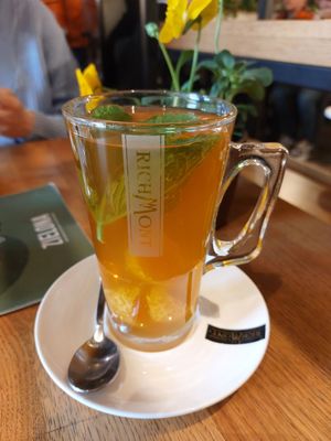 Tangerine tea / Herbata mandarynkowa at Zielona in Lodz