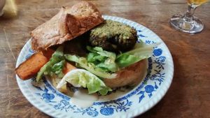 Vegan burger (spinach-tempeh) at WILD in Antwerpen