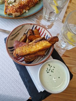 Sweet potato wedges & dip at Beats & Burritos in Lagos