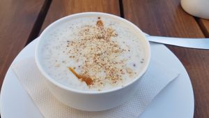 porridge at Pure Soul Cafe in Rishikesh