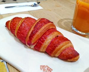 Croissant Hibiscus (vegan) at Le Pain Quotidien - Les Halles in Paris