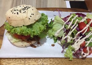 Tempeh burger at Saute in Central Singapore