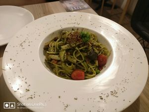 pesto pasta at Saute in Central Singapore
