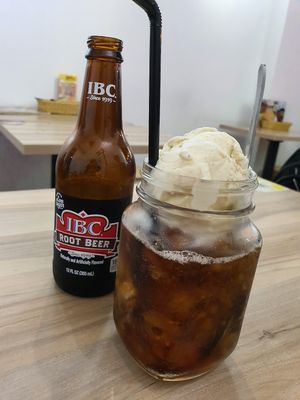 Rootbeer Float at Saute in Central Singapore