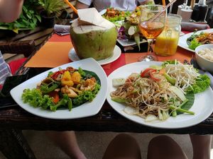 sweet and sour tofu and fried noodles at Piccolo Thai Food & Wine in Isola Del Giglio