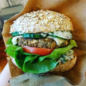 Best burgers eveeer at Papuvege in Lodz