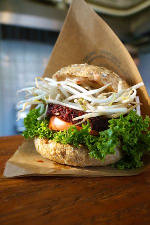 beetroot burger at Papuvege in Lodz