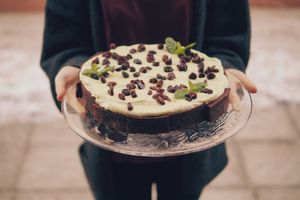 Ciasto buraczane z krem pomarańczowym i żurawiną at Porcja in Lodz