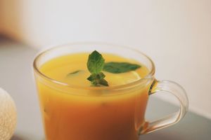 Zielona herbatka z musem mango at Porcja in Lodz