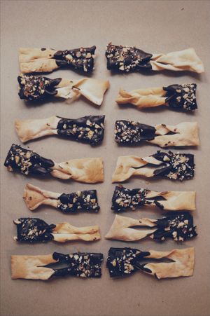 Zdrowe, pieczone faworki at Porcja in Lodz