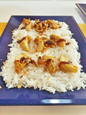 riso basmati con carciofi salsa di soia e arachidi at Il Grifone Vegan in Meda