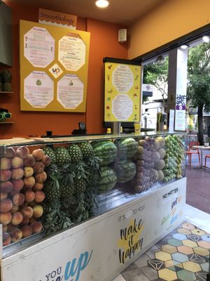 Fresh all the way at Up-Kittariki Threpsi in Athens