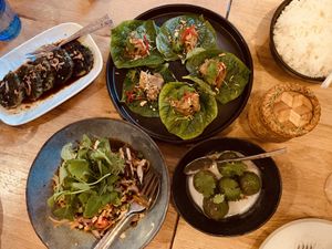 2nd course of the 3 course banquet this time at Sukhumvit Soi 38 in Adelaide