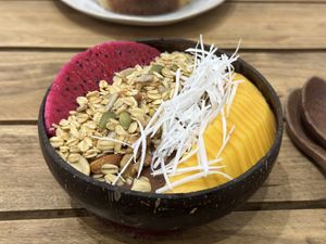 Banana cocoa peanut butter smoothie bowl   at La Studio in Hanoi