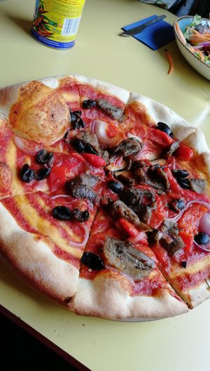 Vegetarian Pizza without cheese at Joe's Cafe in Lahinch