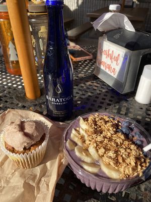 Blueberry oatmeal pie smoothie bowl, no yogurt: delicious, excellent maple flavor.  Pumpkin cupcake was fantastic; my partner was shocked that it was chickpea flour! at Bashful Banana in Ocean City